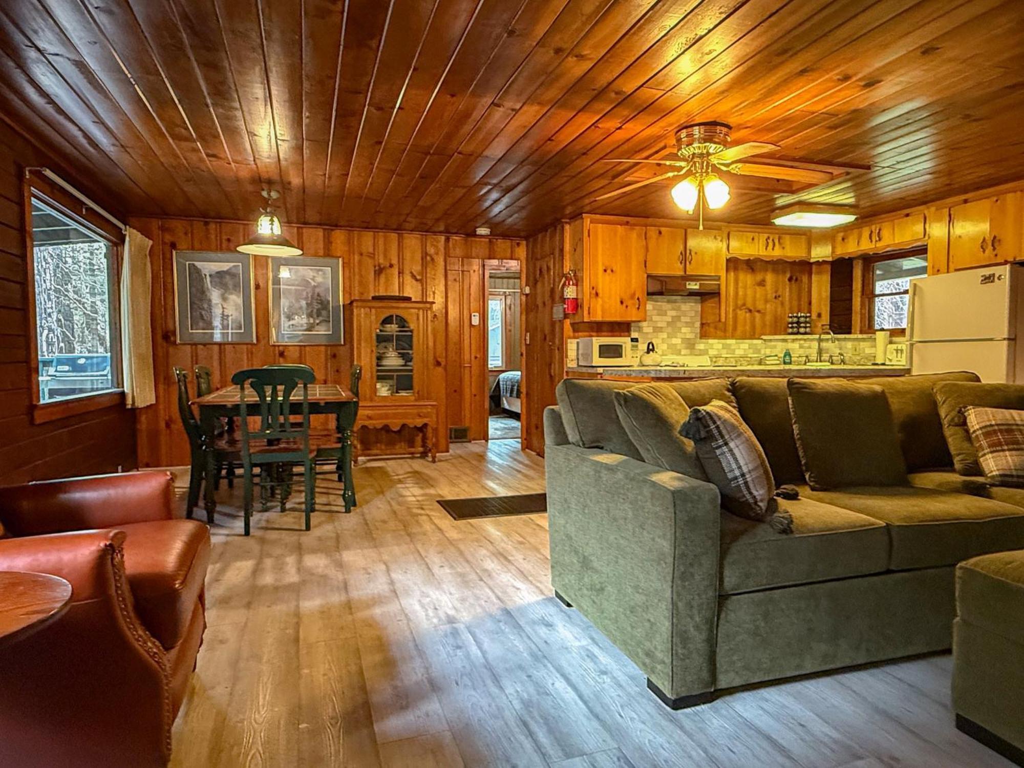 10 Little In The Woods Holiday home *